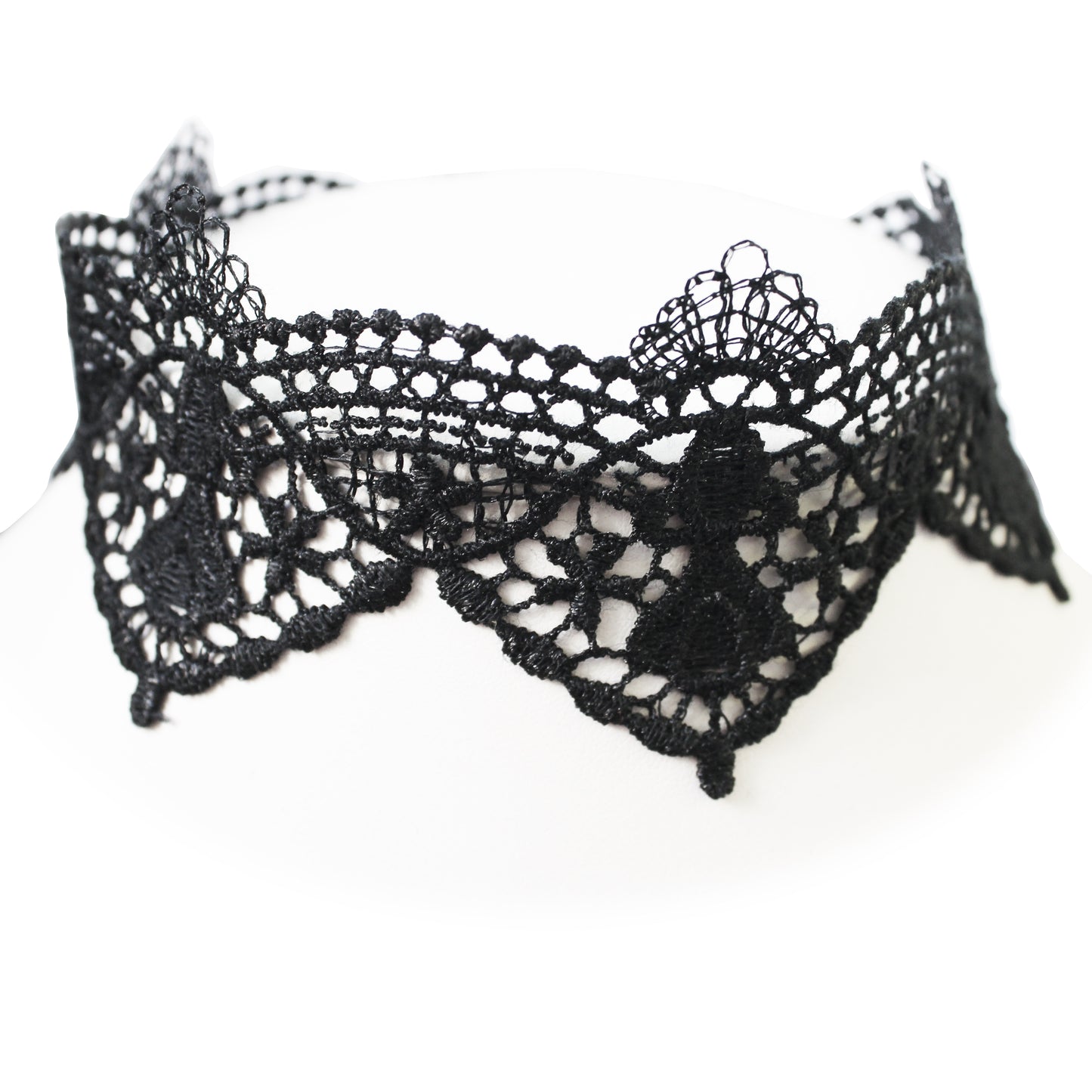 Classic Noir Lace Choker