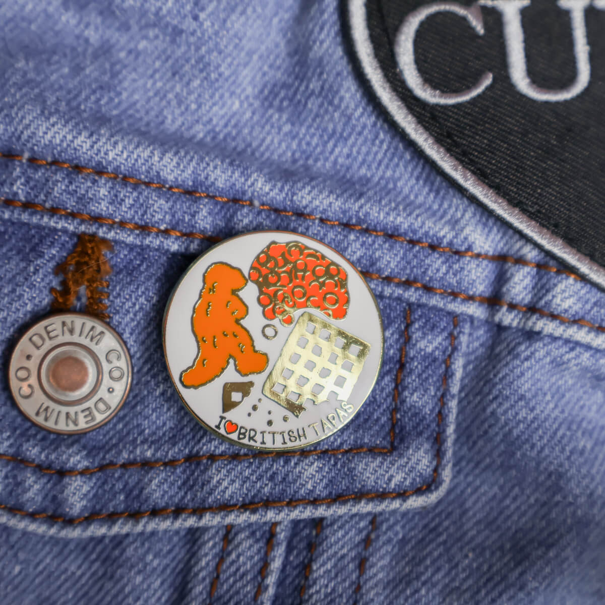 I Heart British Tapas Enamel Pin • Luna