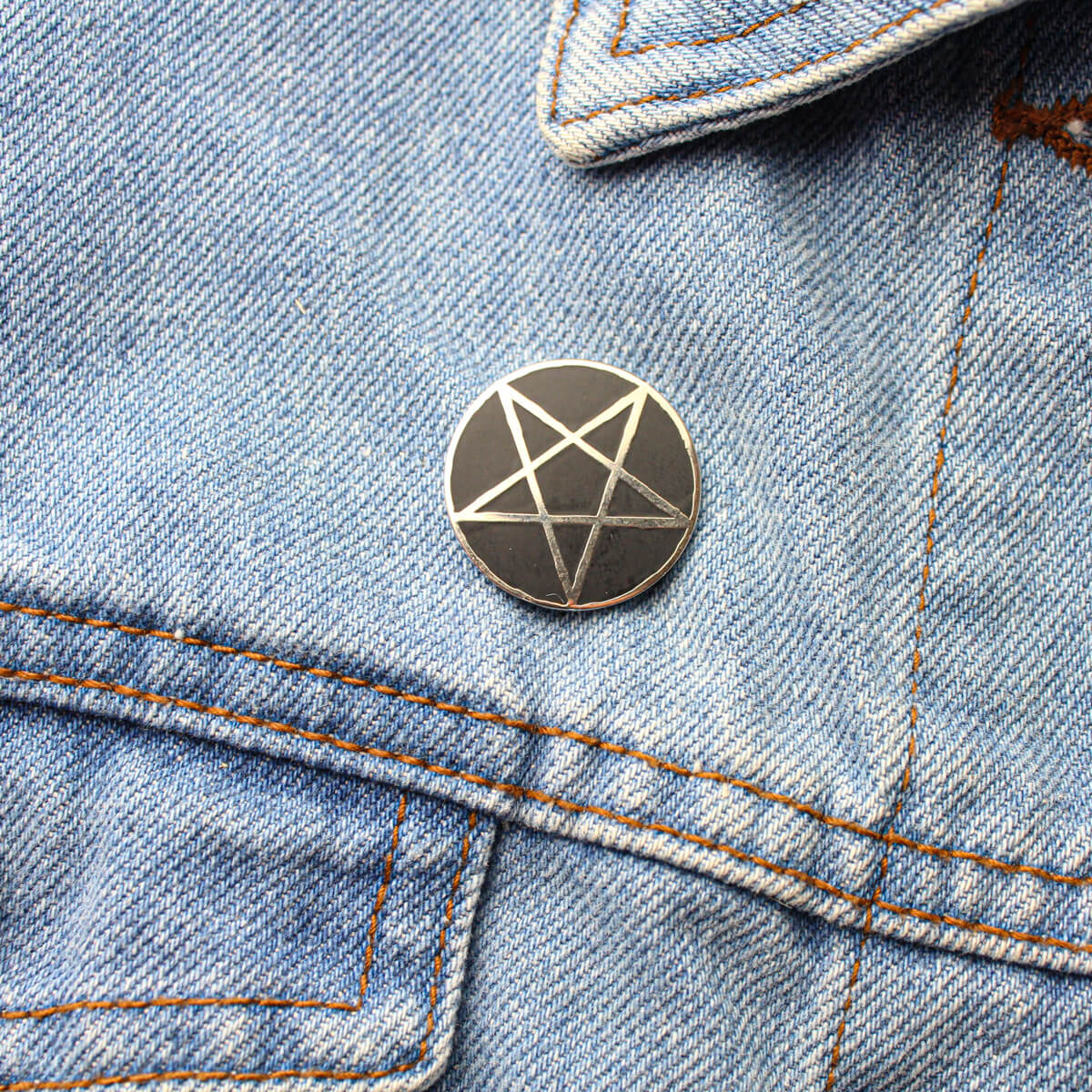 Pentagram Enamel Pin | Luna