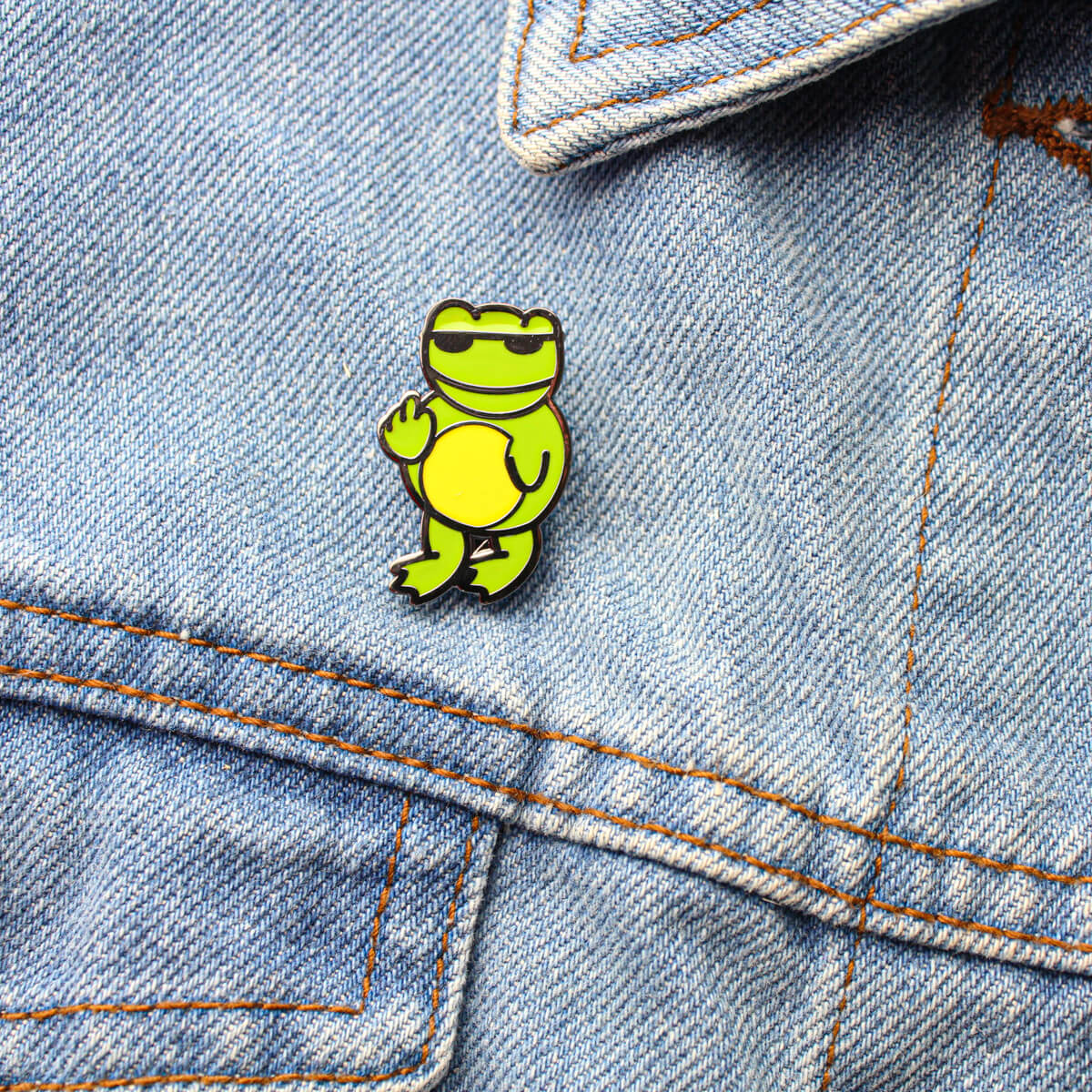 Sweary Frog Enamel Pin | Luna